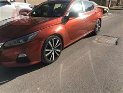 نيسان ألتيما